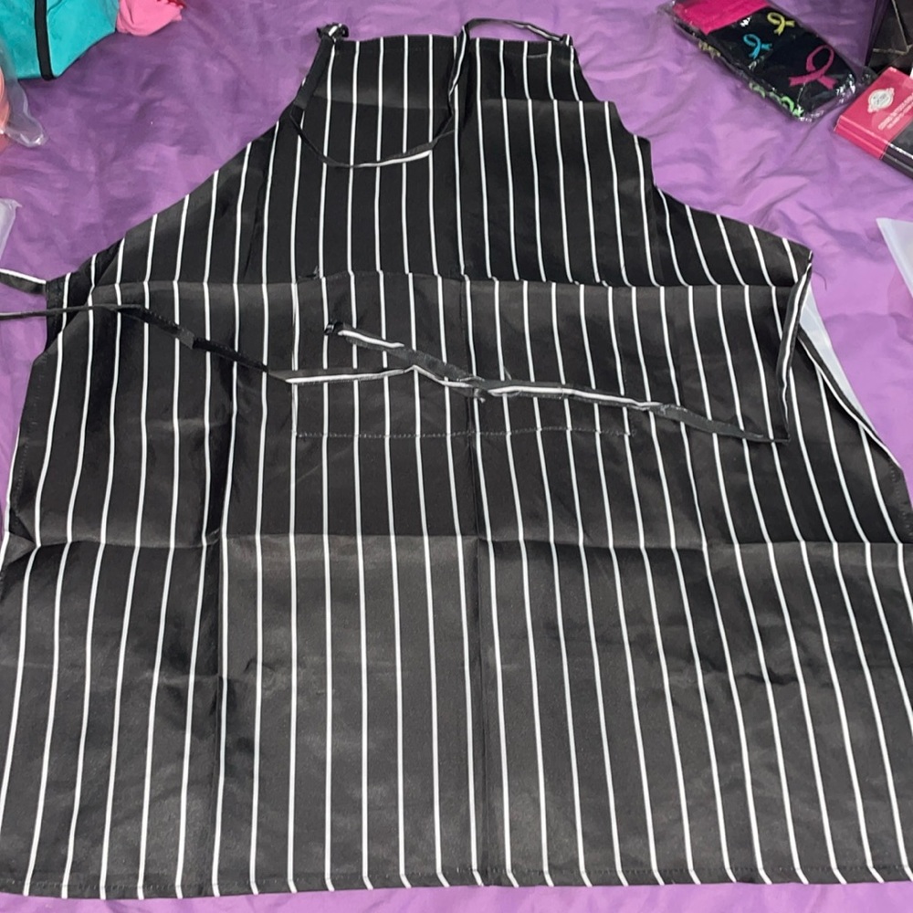 New stripped Aprons kitchen bbq cleaning cooking 2 pockets NWT